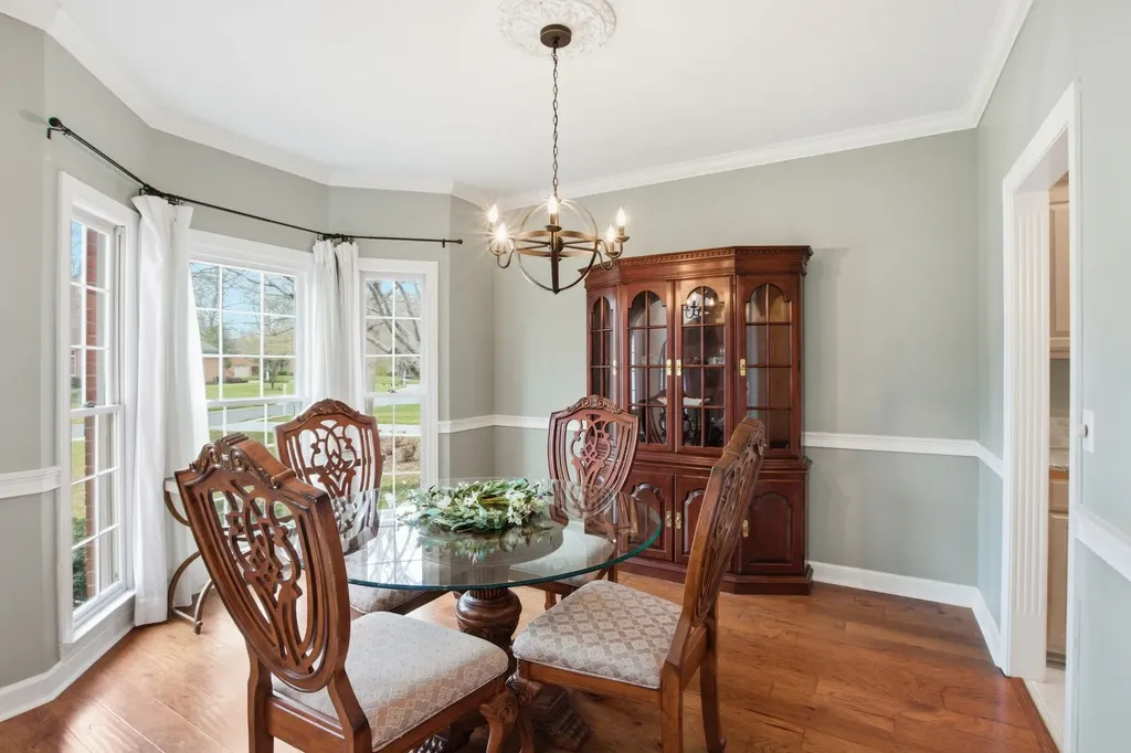 108 Albemarle Drive Tullahoma TN 37388