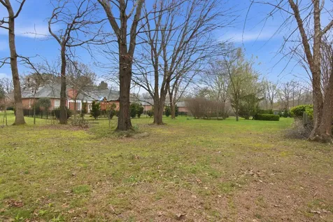 108 Albemarle Drive Tullahoma TN 37388