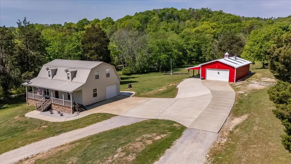 4380 Pulaski Highway Culleoka TN 38451