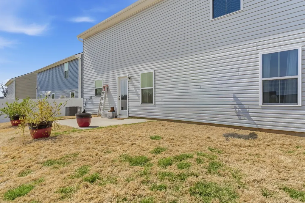 4211 S Downs Circle White House TN 37188
