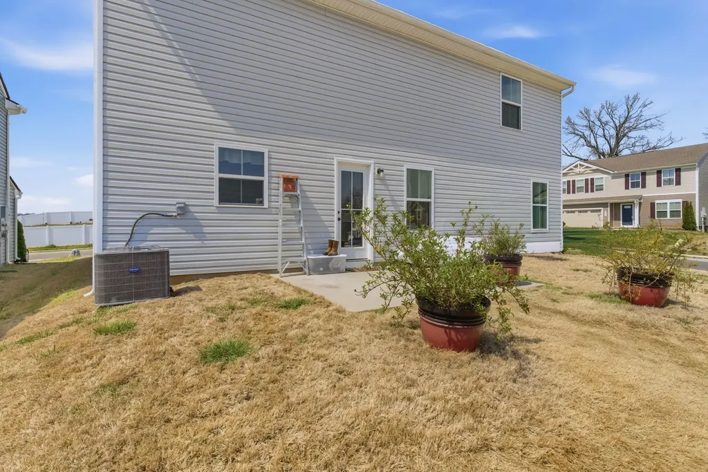4211 S Downs Circle White House TN 37188