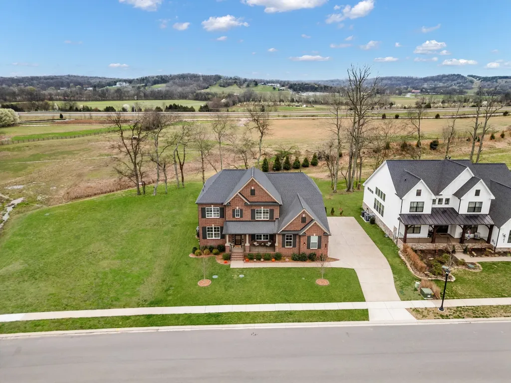 7065 Fiddlers Glen Drive Arrington TN 37014