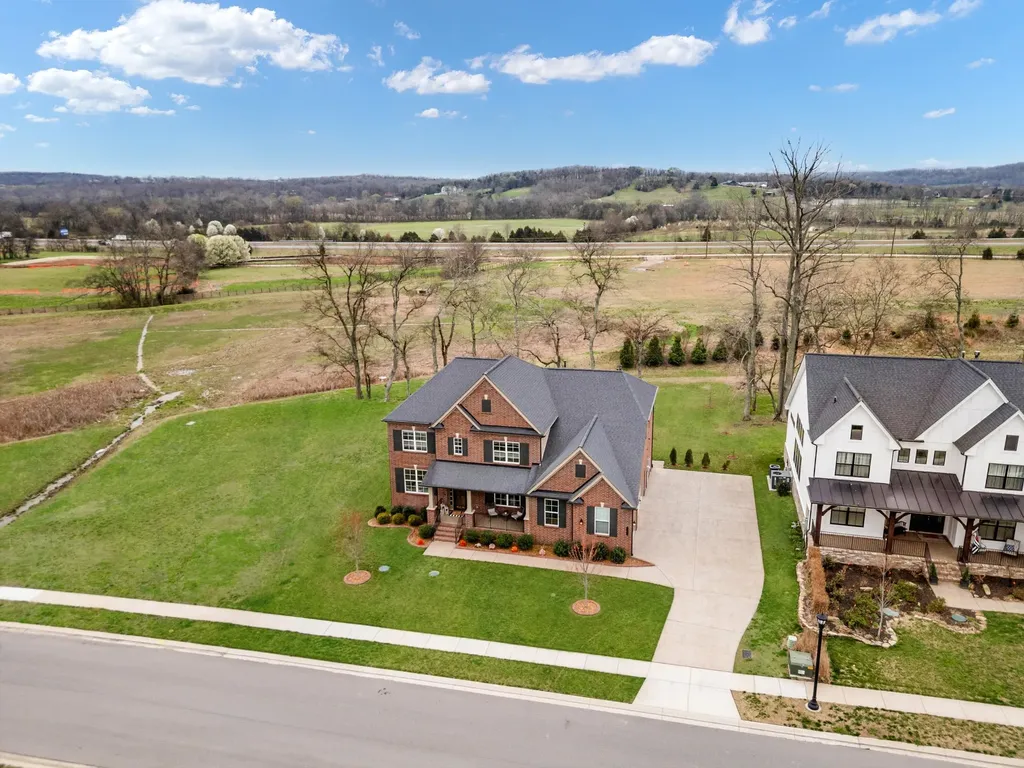 7065 Fiddlers Glen Drive Arrington TN 37014
