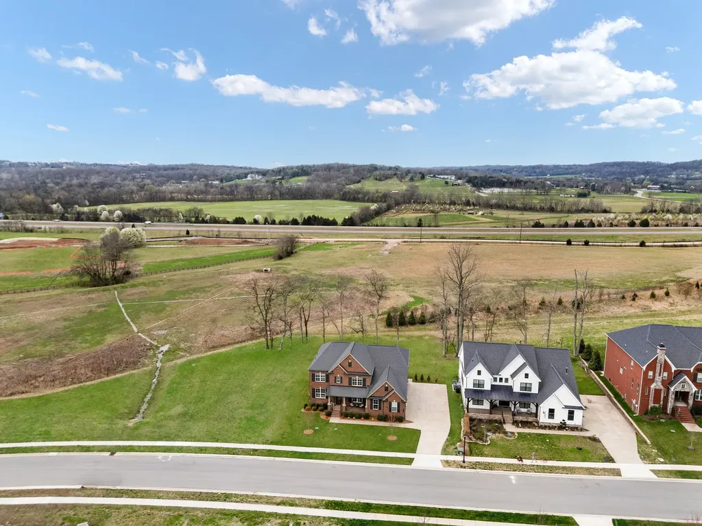7065 Fiddlers Glen Drive Arrington TN 37014