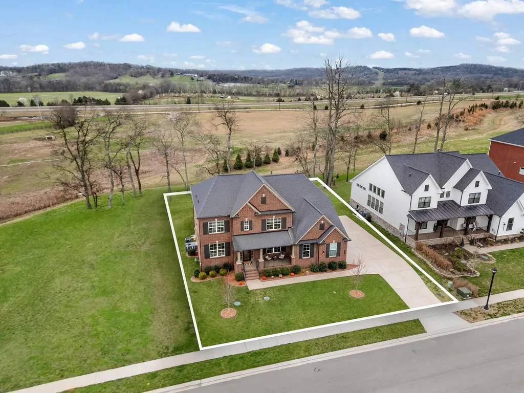 7065 Fiddlers Glen Drive Arrington TN 37014