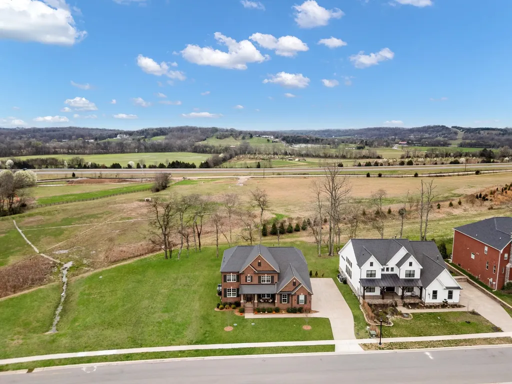 7065 Fiddlers Glen Drive Arrington TN 37014