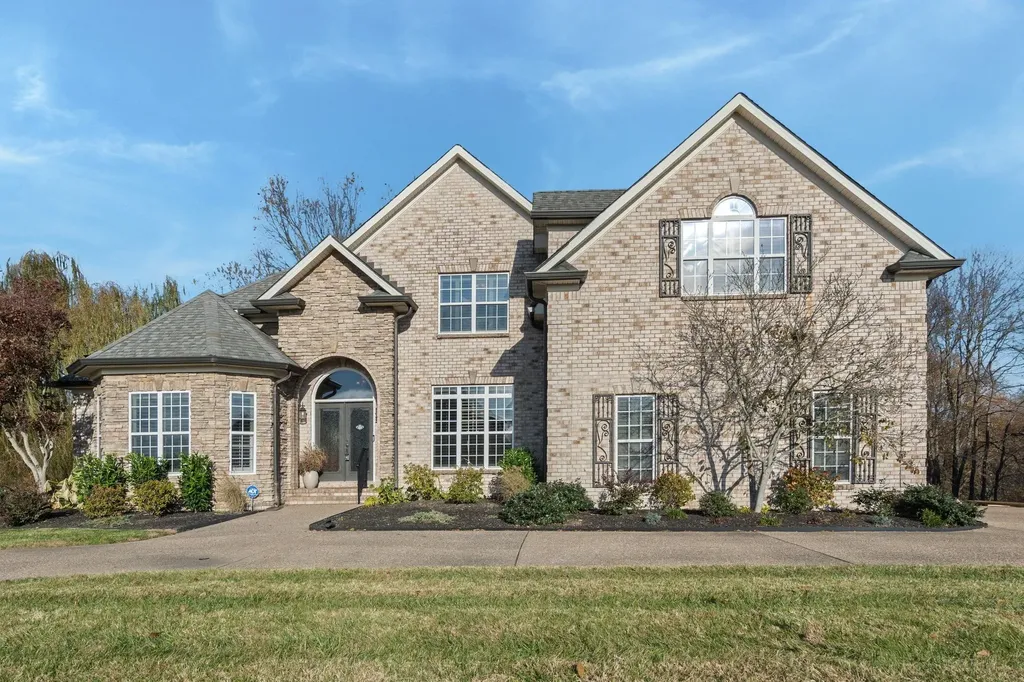 223 Hidden Harbour Drive Mount Juliet TN 37122