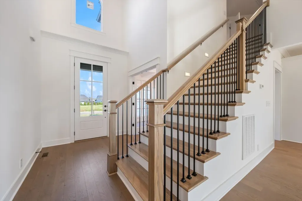 2817 Canfield Drive Murfreesboro TN 37128