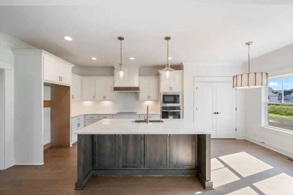 2817 Canfield Drive Murfreesboro TN 37128
