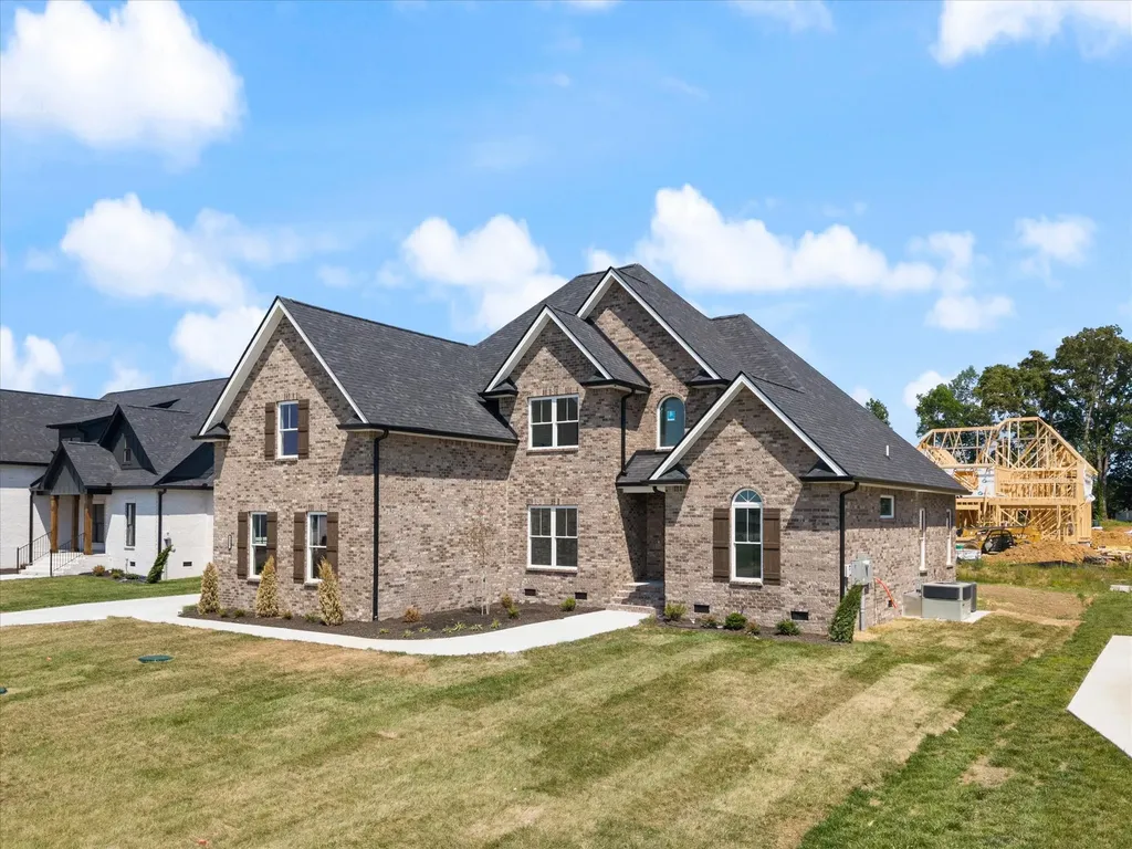 2817 Canfield Drive Murfreesboro TN 37128