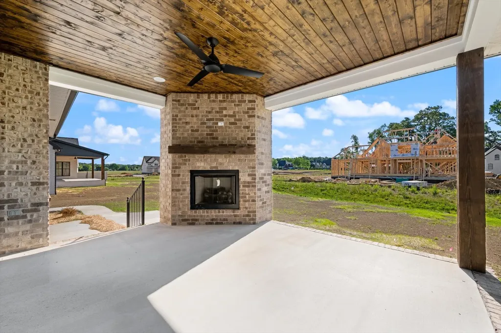 2817 Canfield Drive Murfreesboro TN 37128
