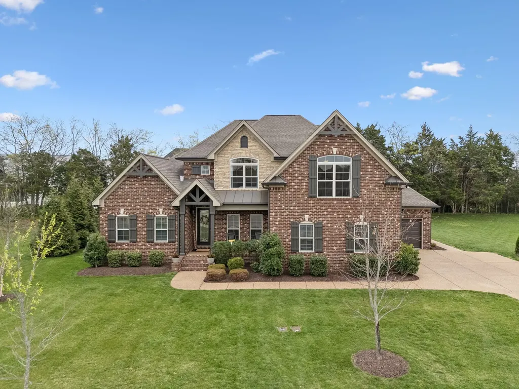 907 Larkspur Lane Lebanon TN 37087