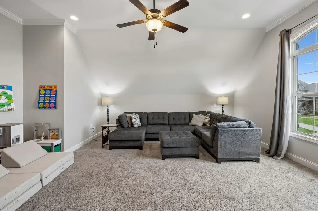 907 Larkspur Lane Lebanon TN 37087