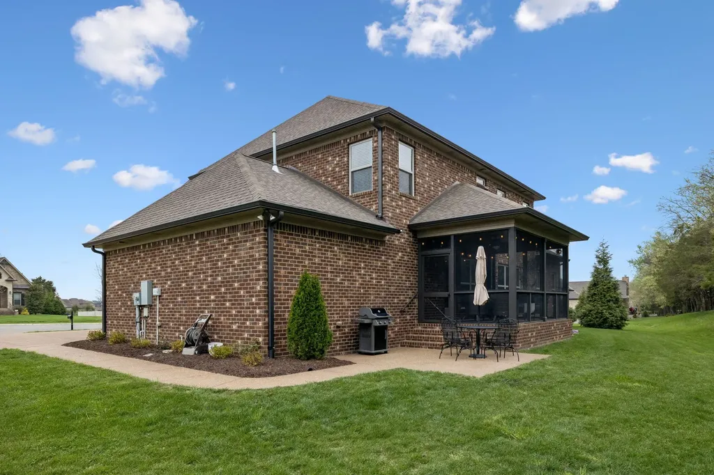 907 Larkspur Lane Lebanon TN 37087