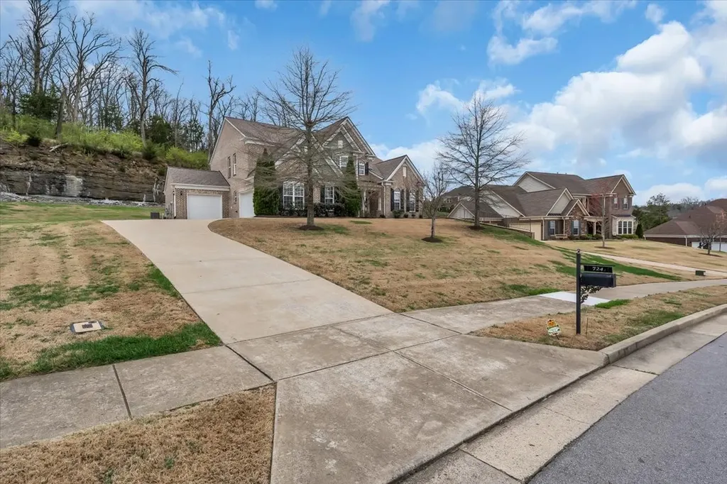 724 Thurrock Circle Brentwood TN 37027