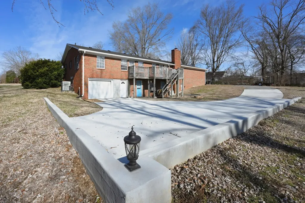 939 Sunset Drive Gallatin TN 37066