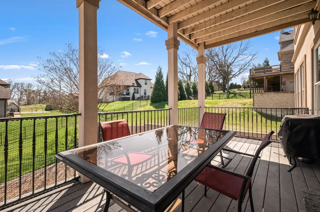 528 Ridgecrest Lane Lebanon TN 37087