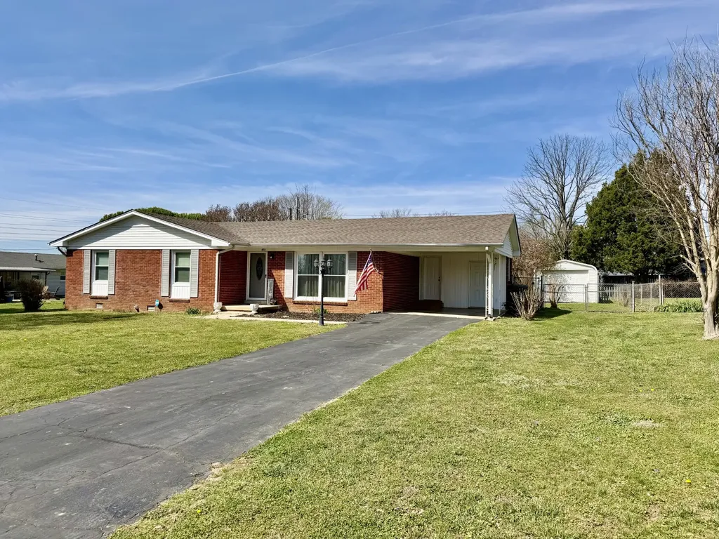 402 Hoffman Street Lawrenceburg TN 38464