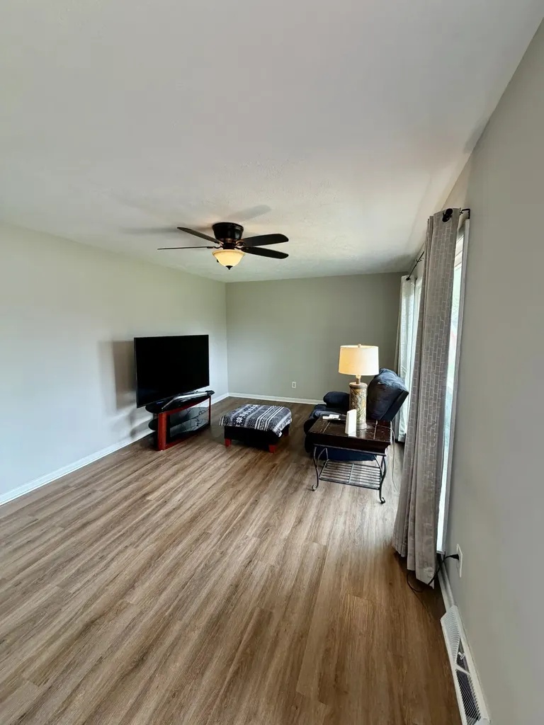 402 Hoffman Street Lawrenceburg TN 38464