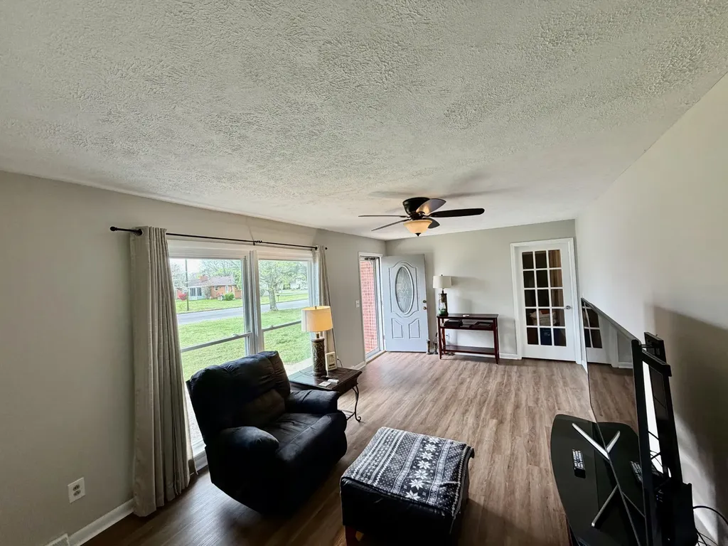 402 Hoffman Street Lawrenceburg TN 38464