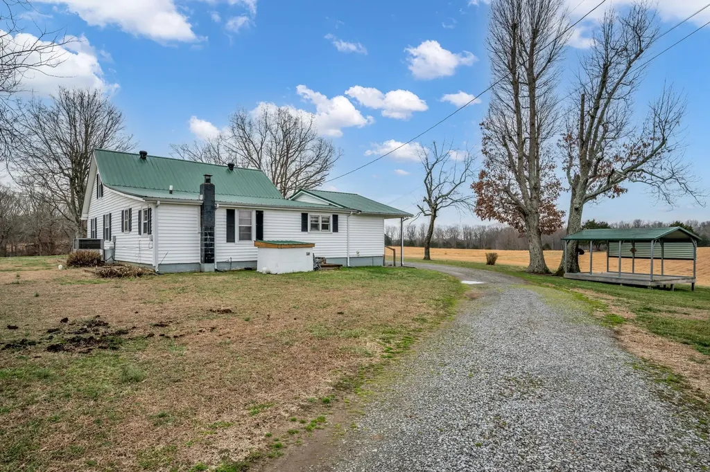 165 Wilson Hollow Road Dickson TN 37055