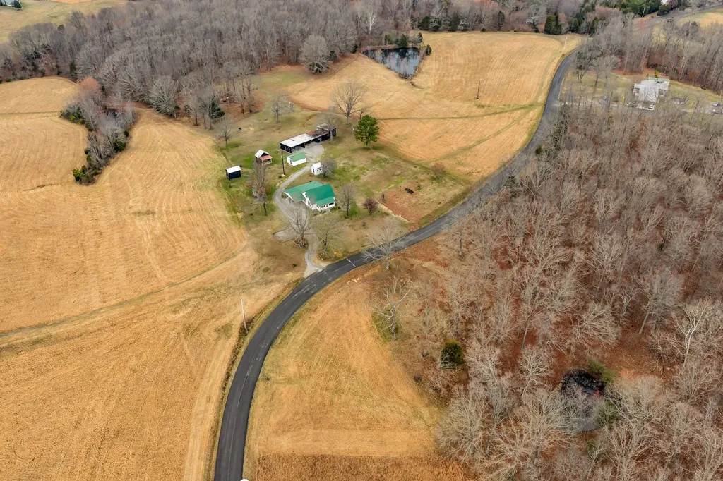 165 Wilson Hollow Road Dickson TN 37055