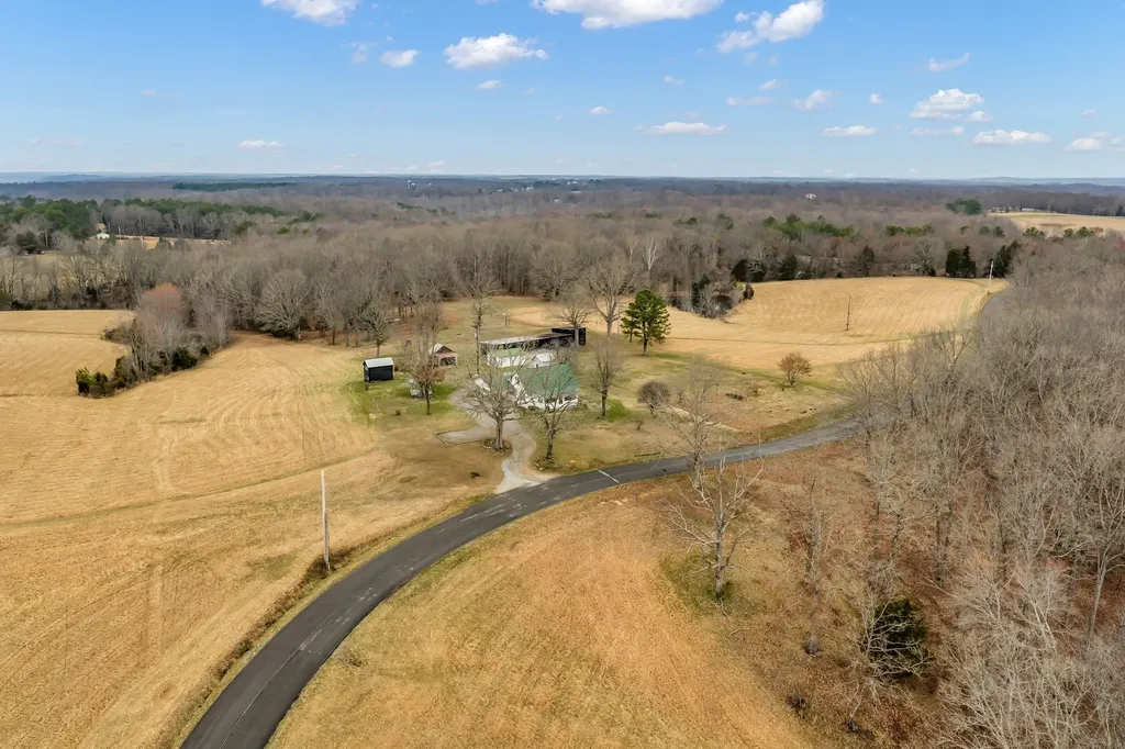 165 Wilson Hollow Road Dickson TN 37055