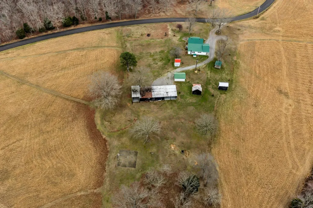 165 Wilson Hollow Road Dickson TN 37055