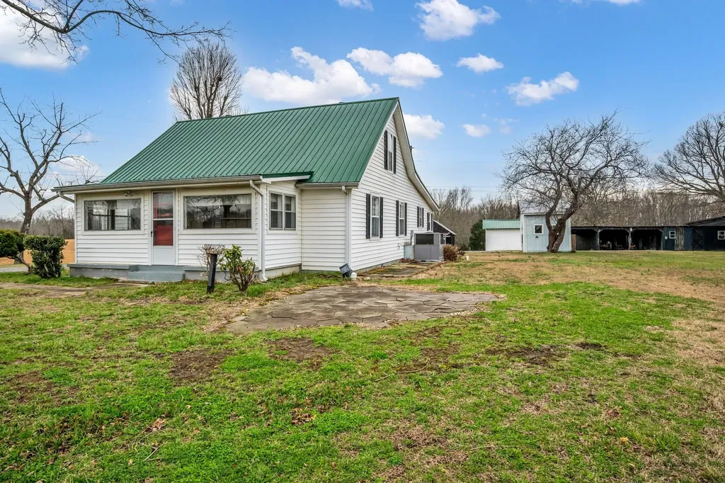 165 Wilson Hollow Road Dickson TN 37055
