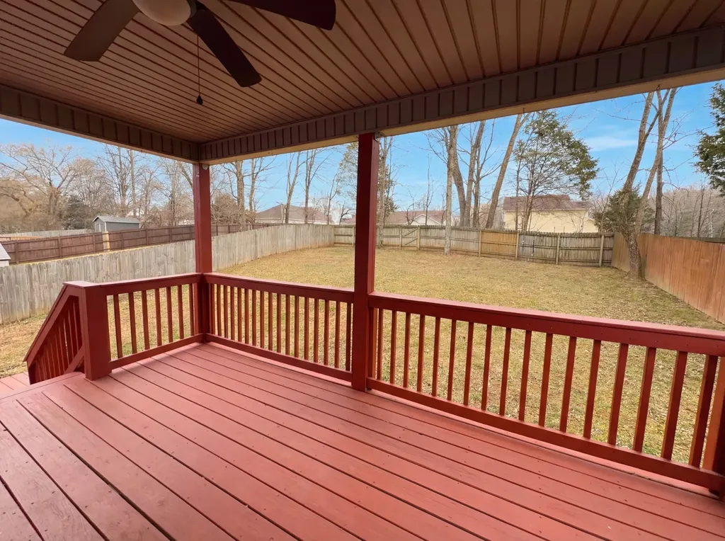 432 Leslie Wood Drive Clarksville TN 37040