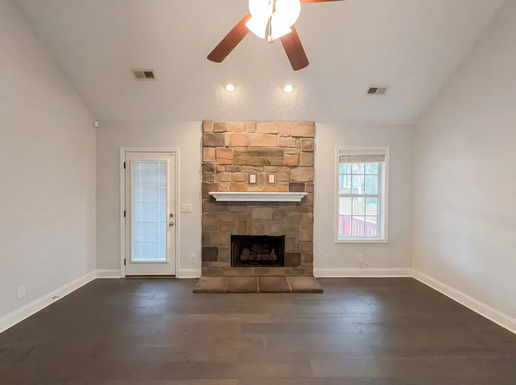432 Leslie Wood Drive Clarksville TN 37040