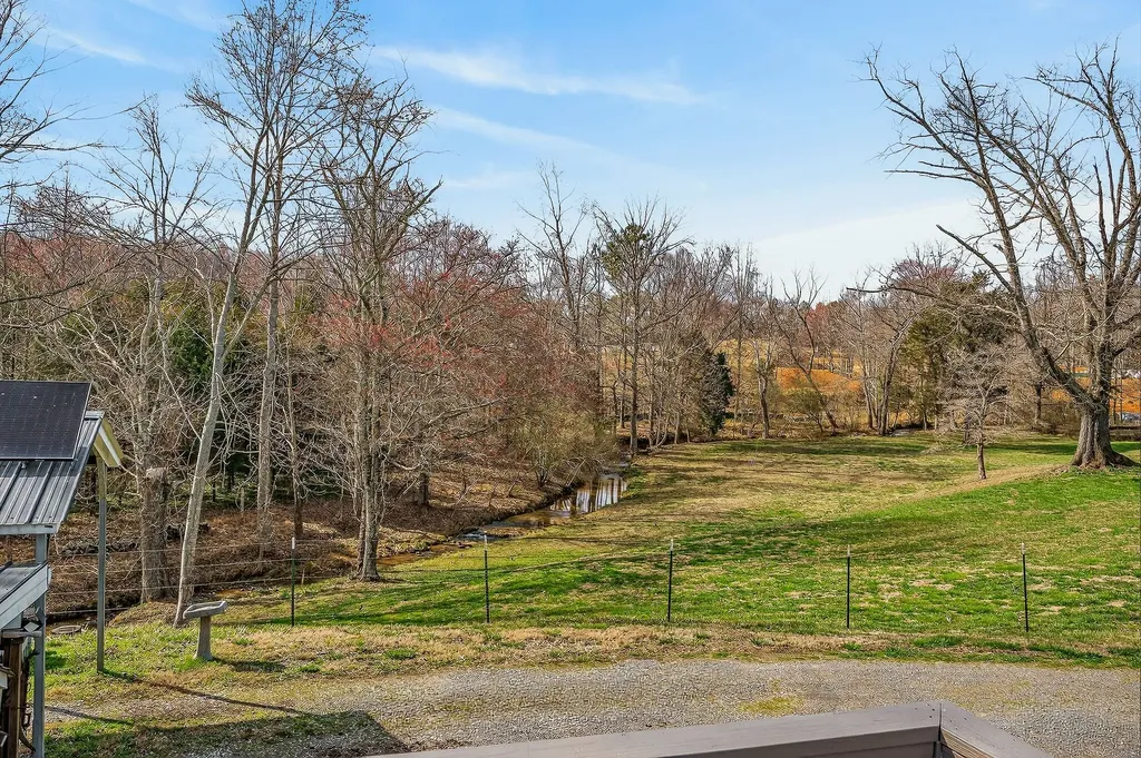 1603 Coon Hunt Road Baxter TN 38544