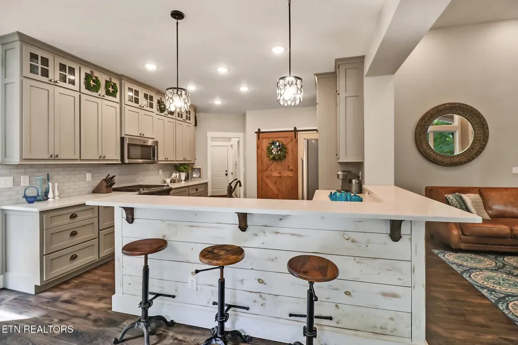 265 Falling Leaf Road Jamestown TN 38556