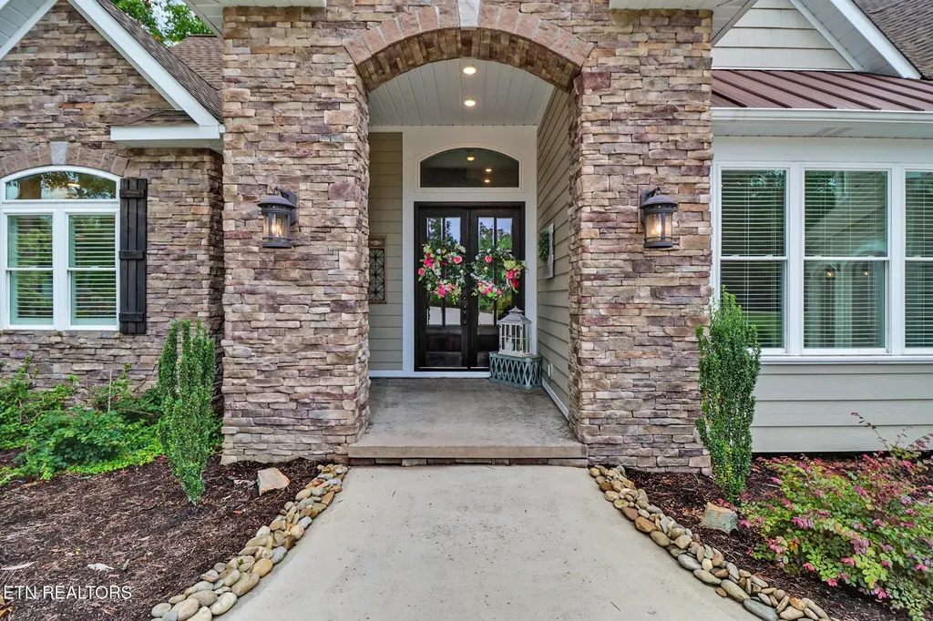 265 Falling Leaf Road Jamestown TN 38556