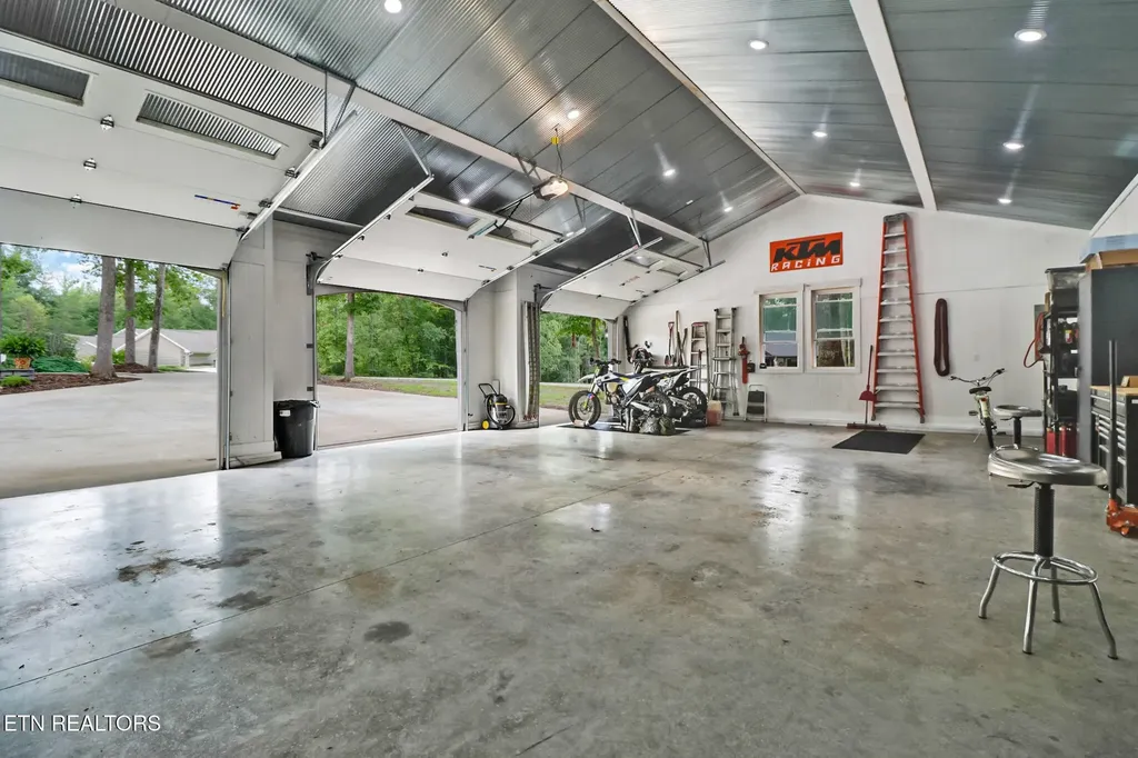 265 Falling Leaf Road Jamestown TN 38556