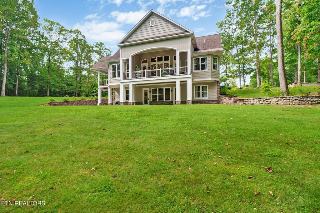 265 Falling Leaf Road Jamestown TN 38556