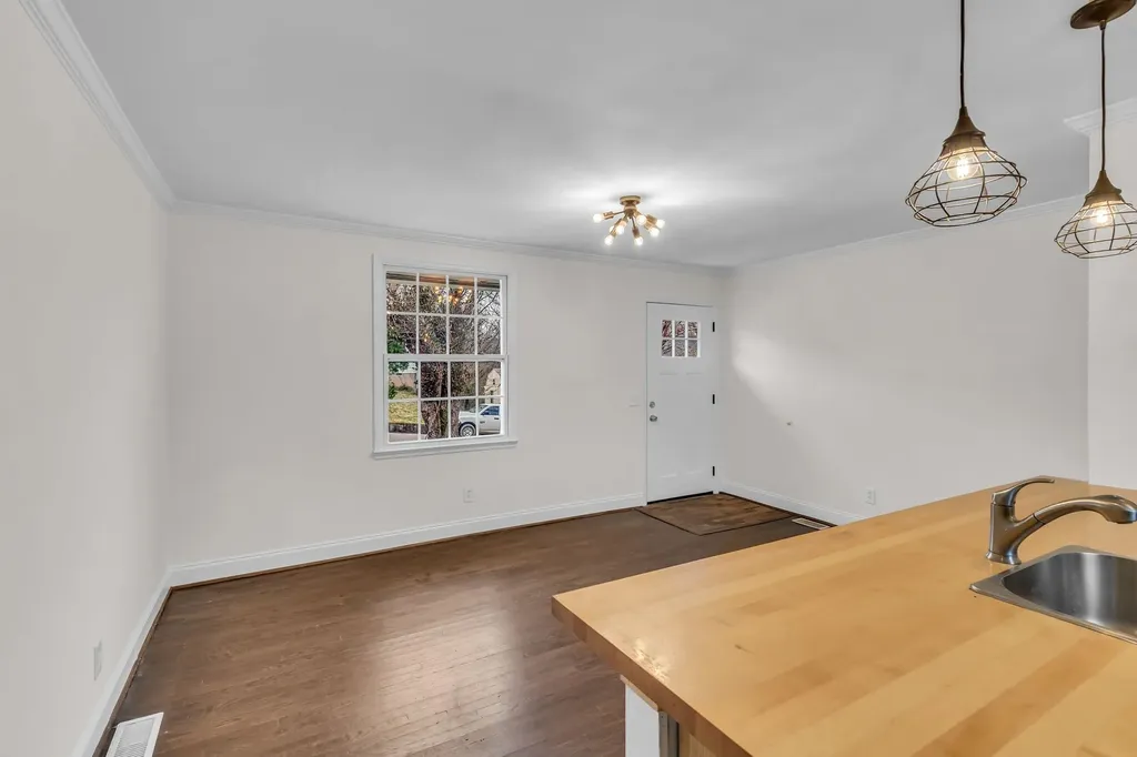 1421 Electric Avenue Nashville TN 37206