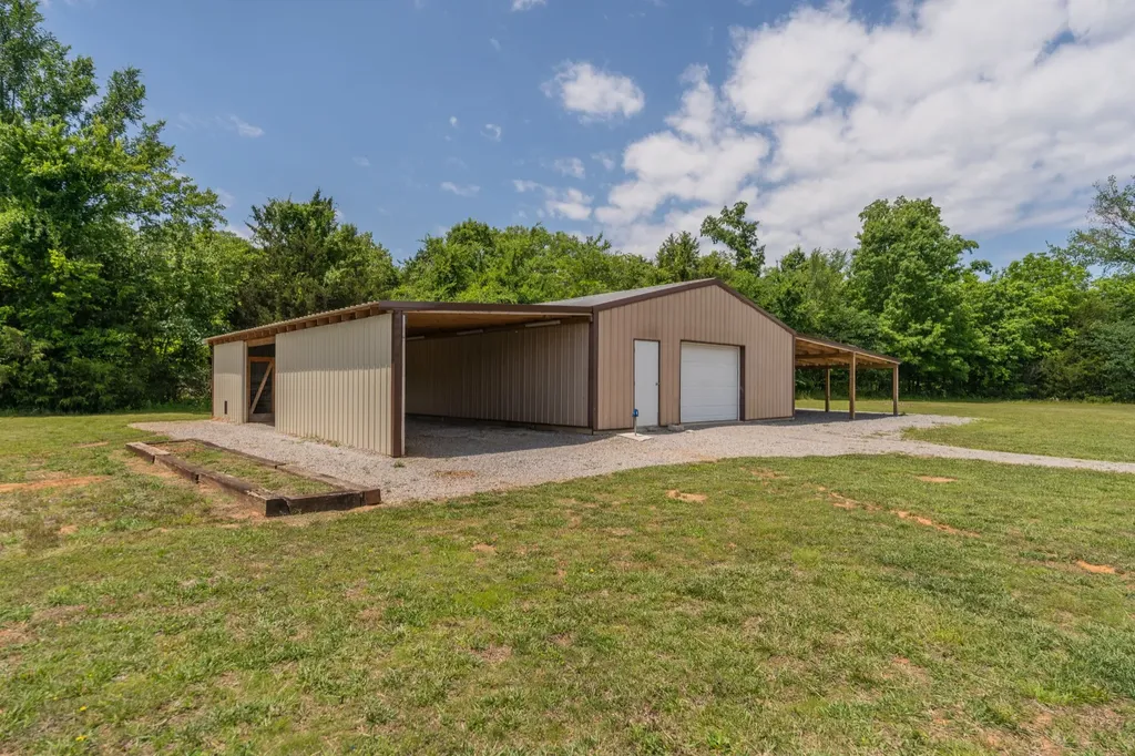 1404 Unionville Deason Road Shelbyville TN 37160