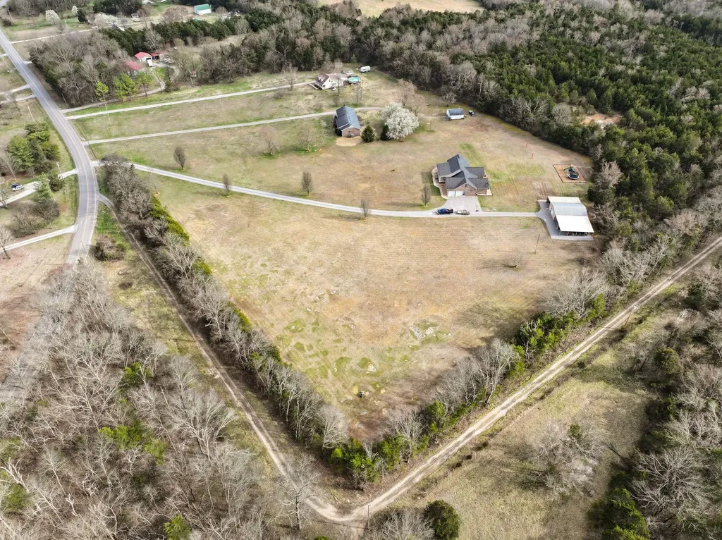 1404 Unionville Deason Road Shelbyville TN 37160