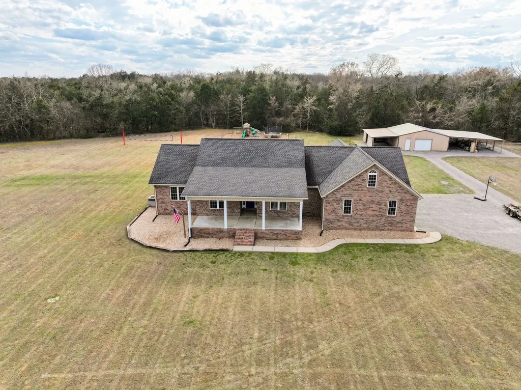 1404 Unionville Deason Road Shelbyville TN 37160