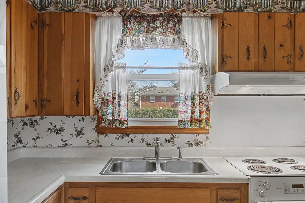 492 Sunliner Drive Nashville TN 37209