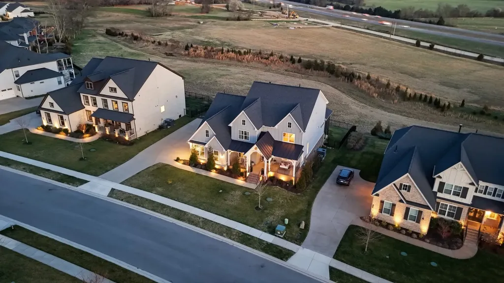 7033 Fiddlers Glen Drive Arrington TN 37014