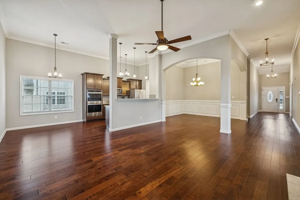 1008 Meadowview Lane Clarksville TN 37040