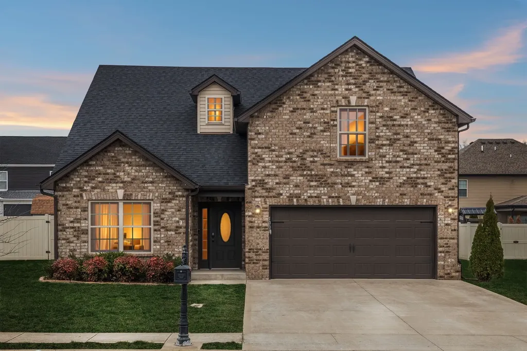 1008 Meadowview Lane Clarksville TN 37040
