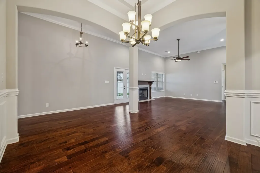 1008 Meadowview Lane Clarksville TN 37040