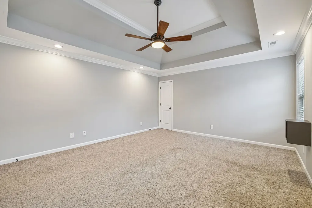 1008 Meadowview Lane Clarksville TN 37040
