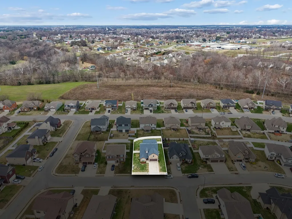1008 Meadowview Lane Clarksville TN 37040