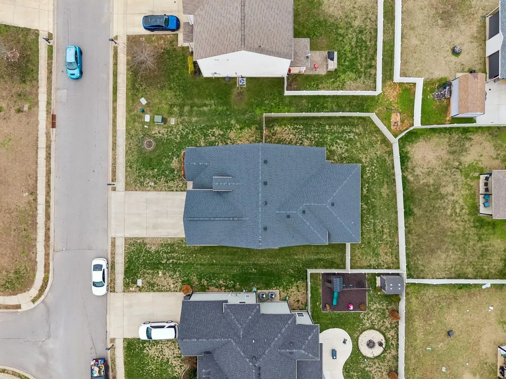 1008 Meadowview Lane Clarksville TN 37040