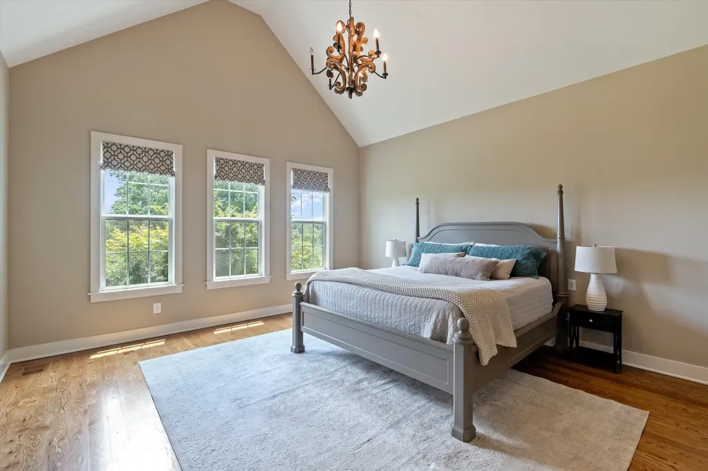 1135D Center Point Road Hendersonville TN 37075