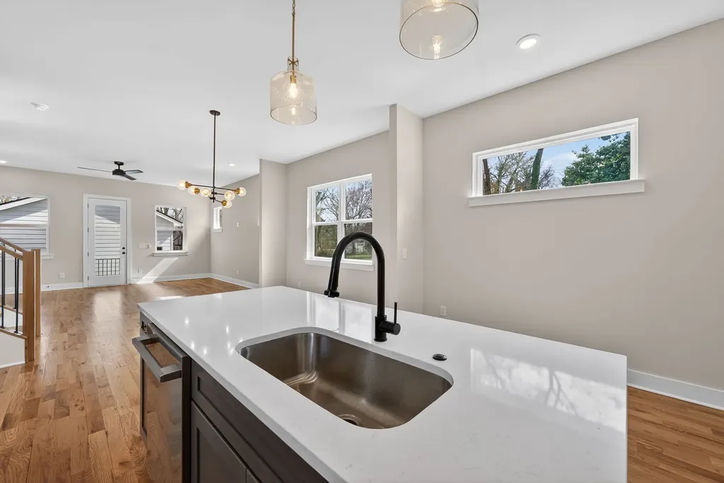 1109 Parker Street Columbia TN 38401